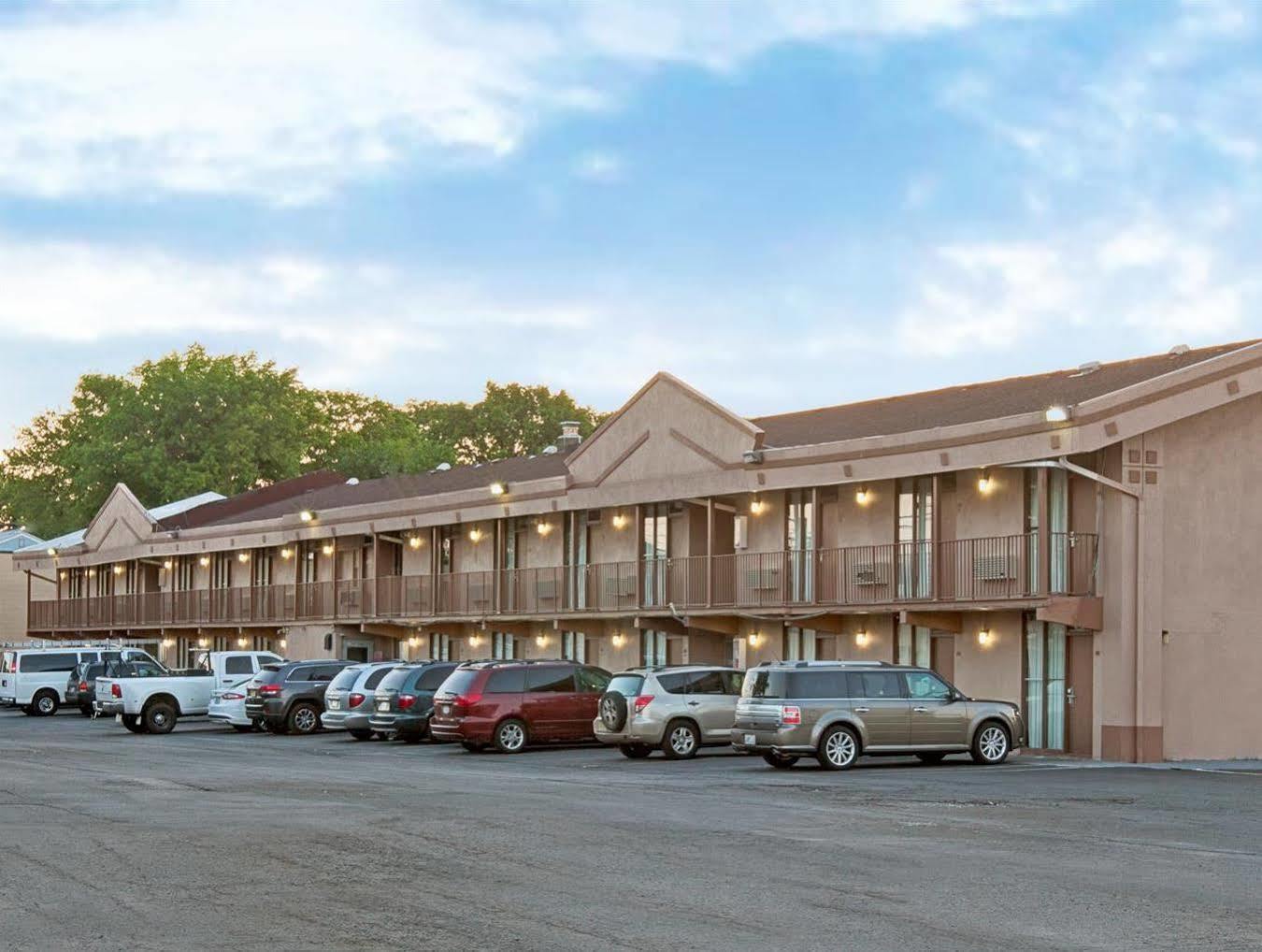 Knights Inn South Hackensasck South Hackensack Exteriör bild